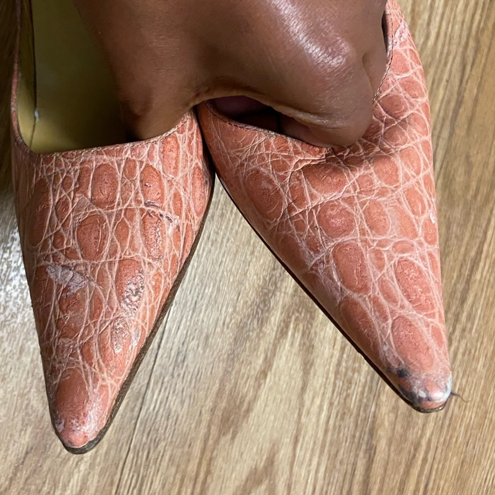 CASADEI Crocodile Pointed-Toe Pumps - Picture 8 of 12